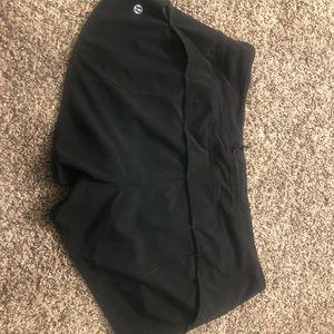 One lululemon speed short
